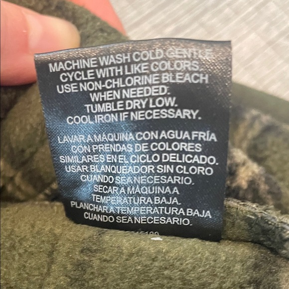 Men's Olive XL Puffer Jacket - Picture 7 of 9